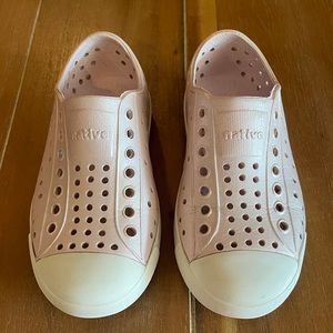 Native Jefferson - Pink Shell - Size C10